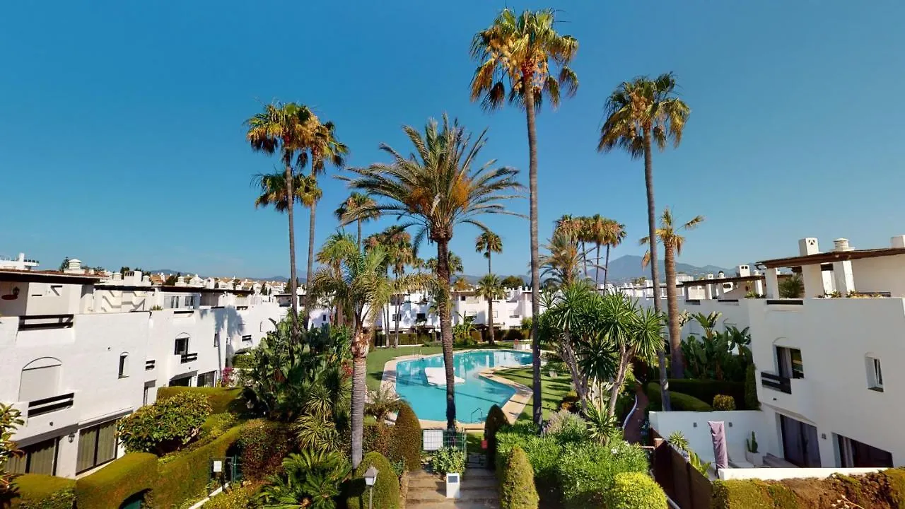 Casa de Férias Guadalvillas - Guadalmina Townhouse Marbella